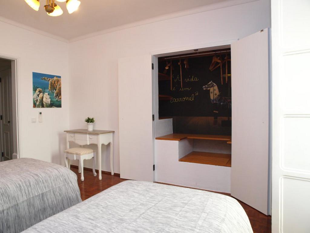 Henri'S Apartments - City Centre Лагос Екстериор снимка