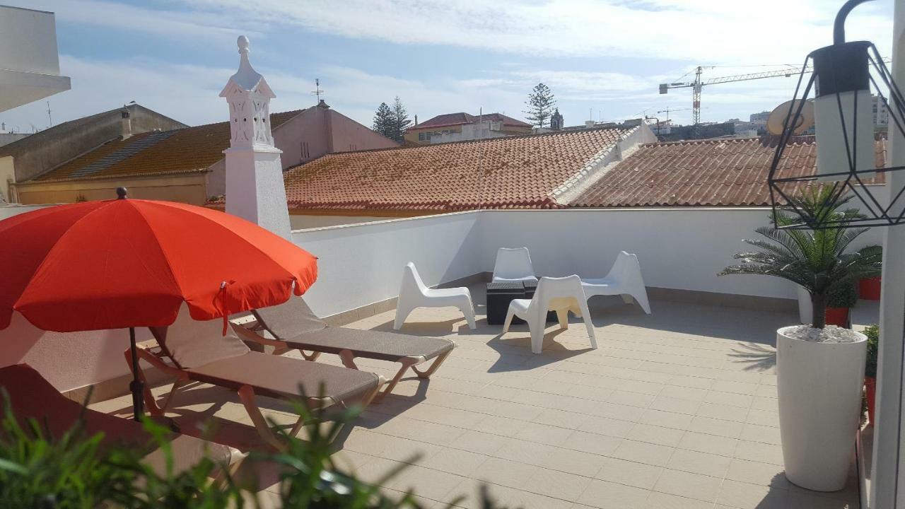 Henri'S Apartments - City Centre Лагос Екстериор снимка